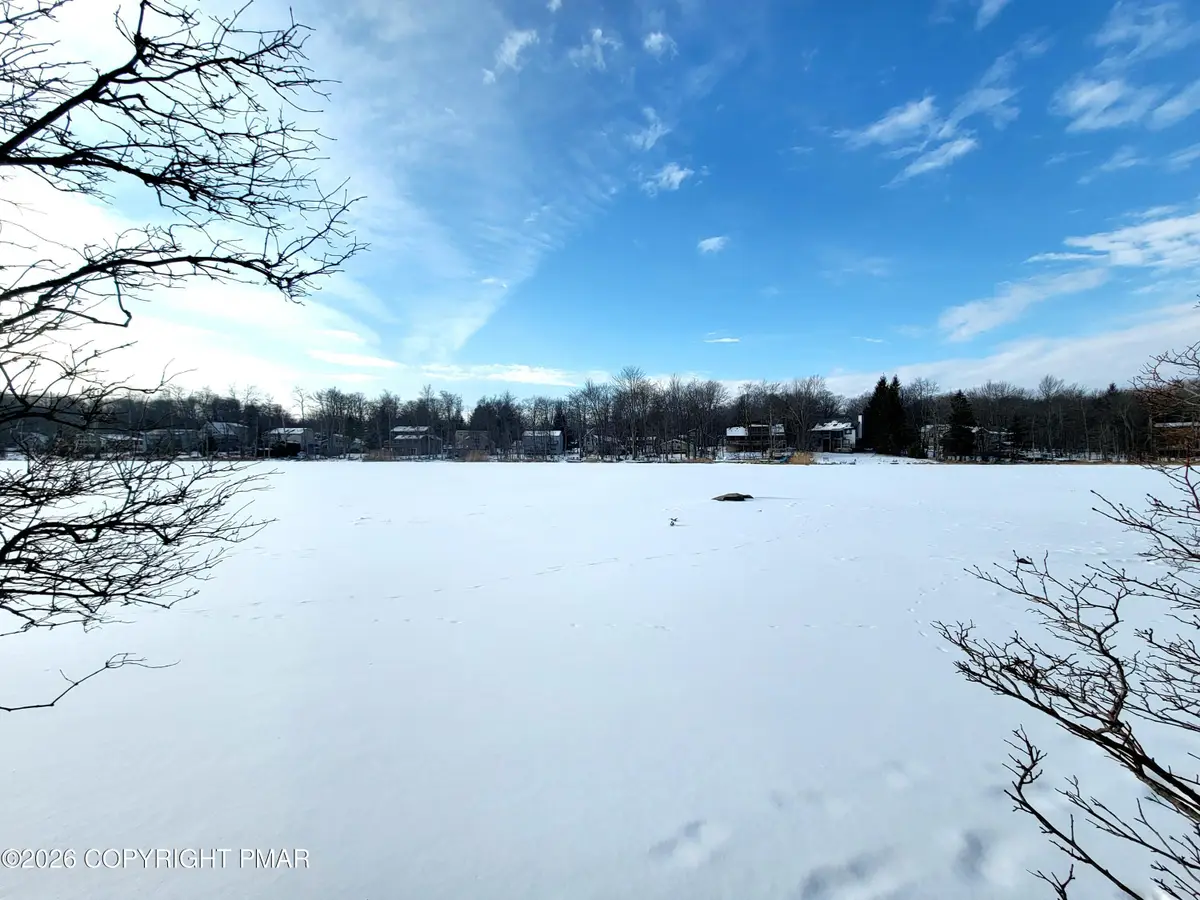 5164 Classic Drive, Tobyhanna, PA 18466 - Image #1