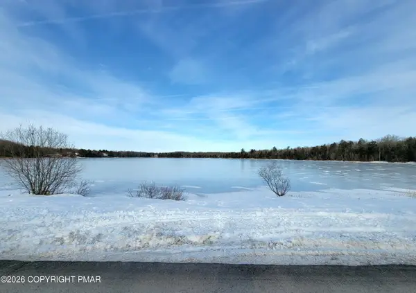 433 Holiday Drive, Pocono Summit, PA 18346