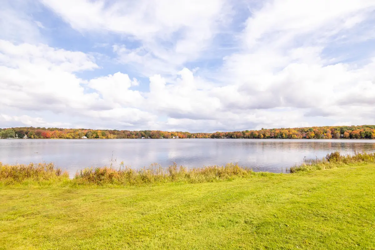 107 Mineola Cir 107 Circle, Pocono Lake, PA 18347 - Image #1