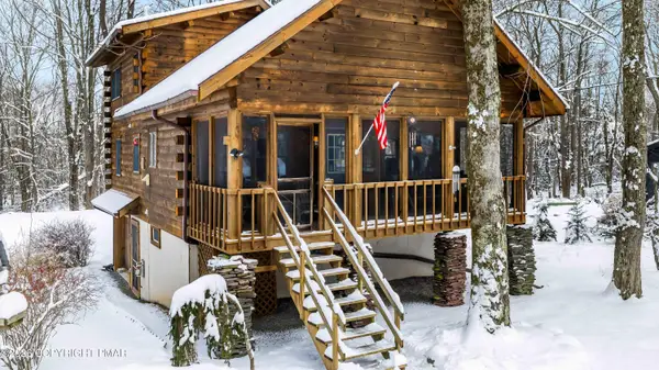 218 Barberry Lane, Pocono Lake, PA 18347