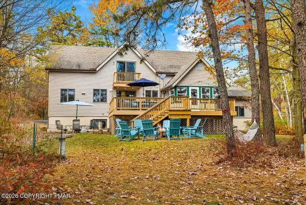 2208 Mohegan Court, Long Pond, PA 18334