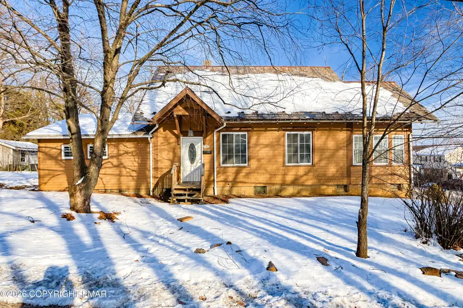 751 W Pennsylvania Avenue, Pen Argyl, PA 18072 - #2