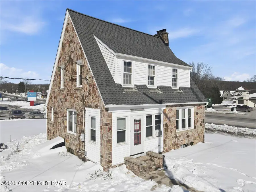 225 Claremont Avenue, Tamaqua, PA 18252 - #2