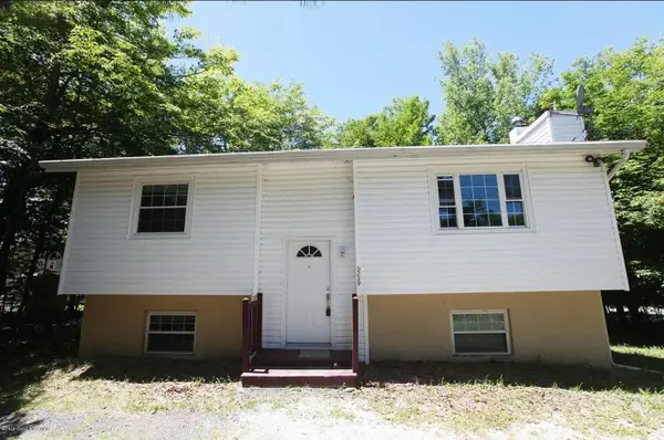 3076 Briarwood Drive, Tobyhanna, PA 18466