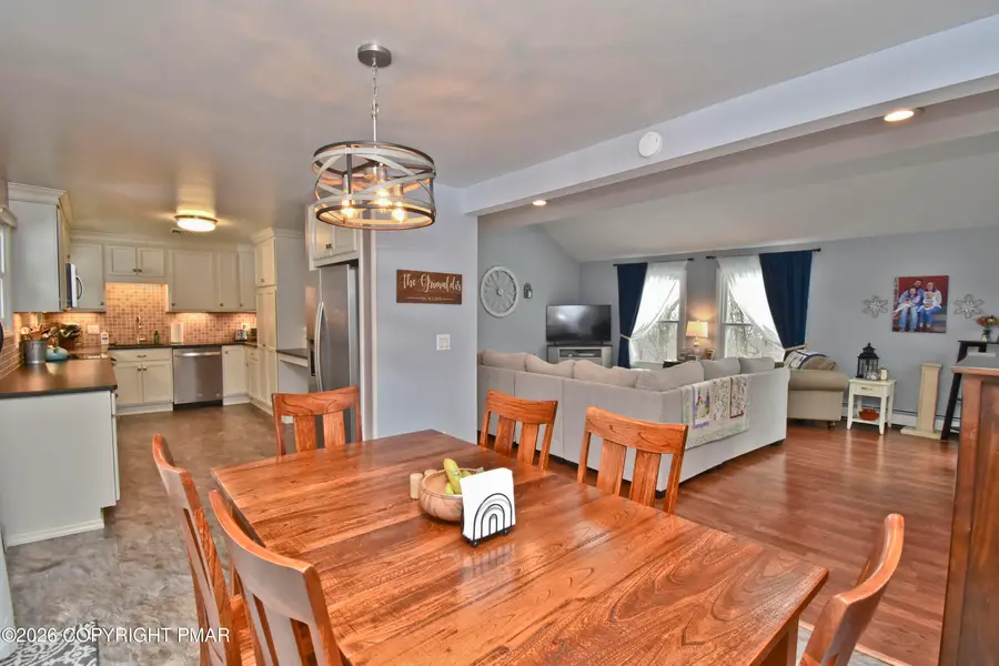 1020 Mountain Avenue, Pen Argyl, PA 18072 - Image #2