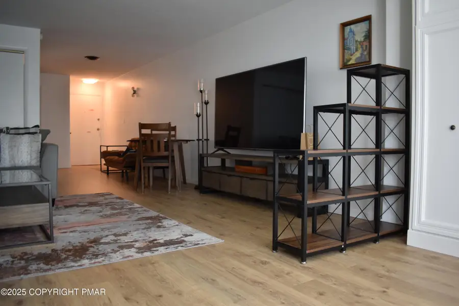 139 Foxfire Drive, Mount Pocono, PA 18344 - Image #3