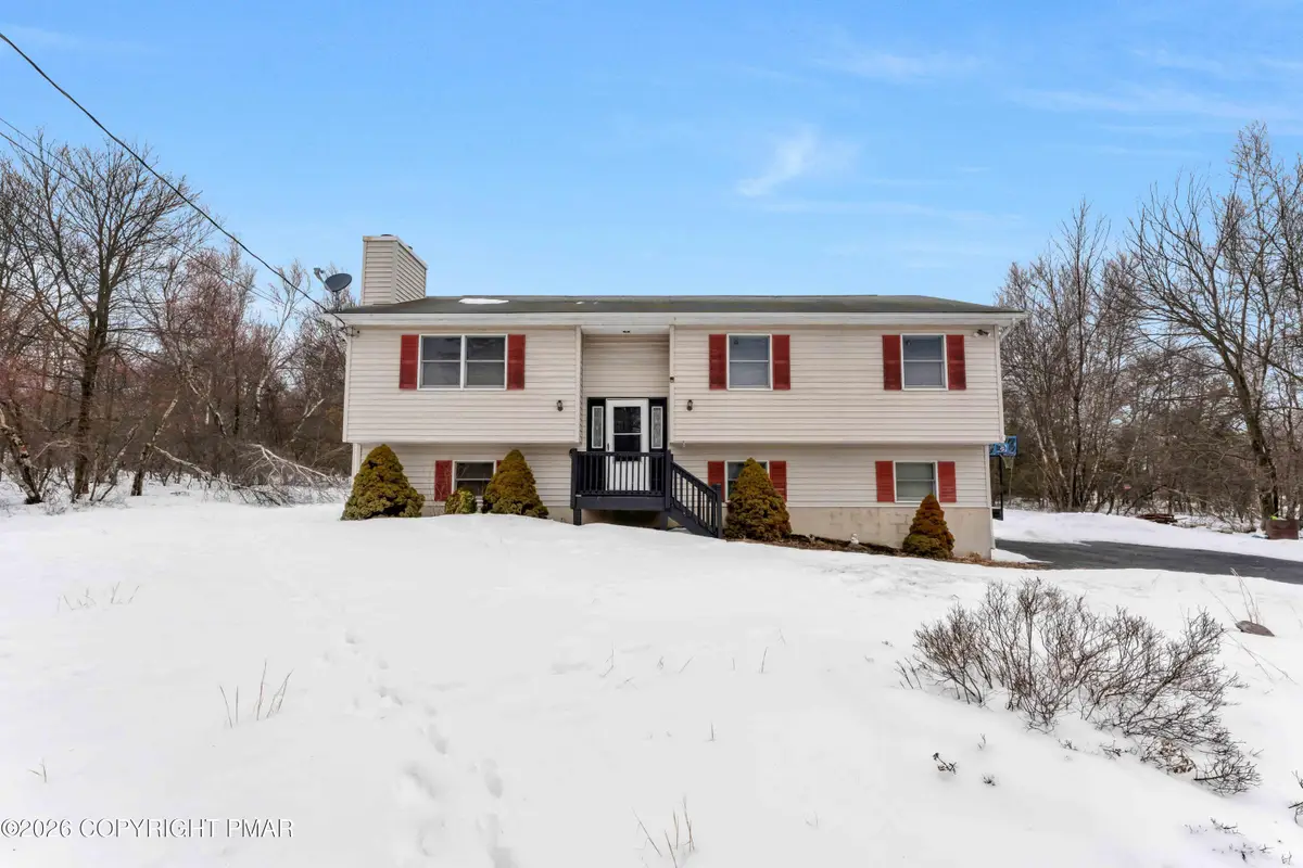 2083 Sun Valley Drive, Blakeslee, PA 18610 - #1