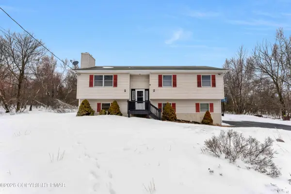 2083 Sun Valley Drive, Blakeslee, PA 18610