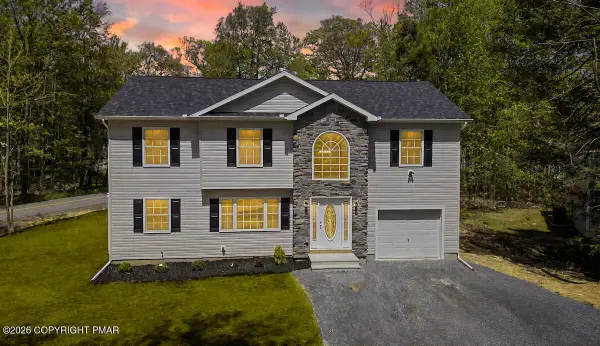 2319 White Oak Drive, Tannersville, PA 18372