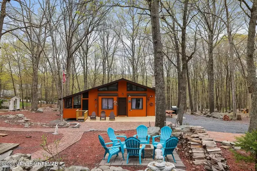 242 St Andrews Drive, Bushkill, PA 18324 - #2