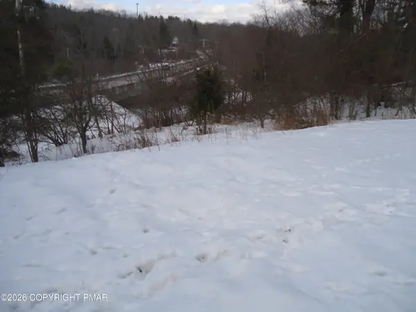 2017 Locust Ridge Road, Pocono Lake, PA 18347