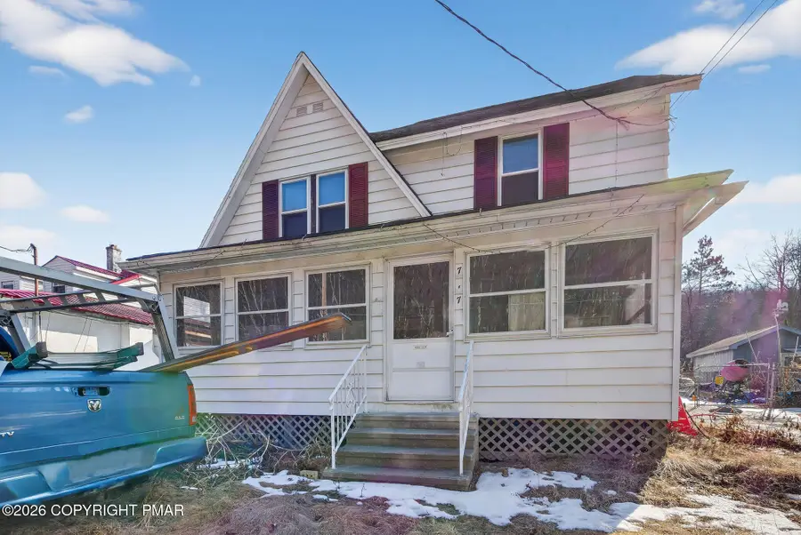 717 N Main Street, Archbald, PA 18403 - #2