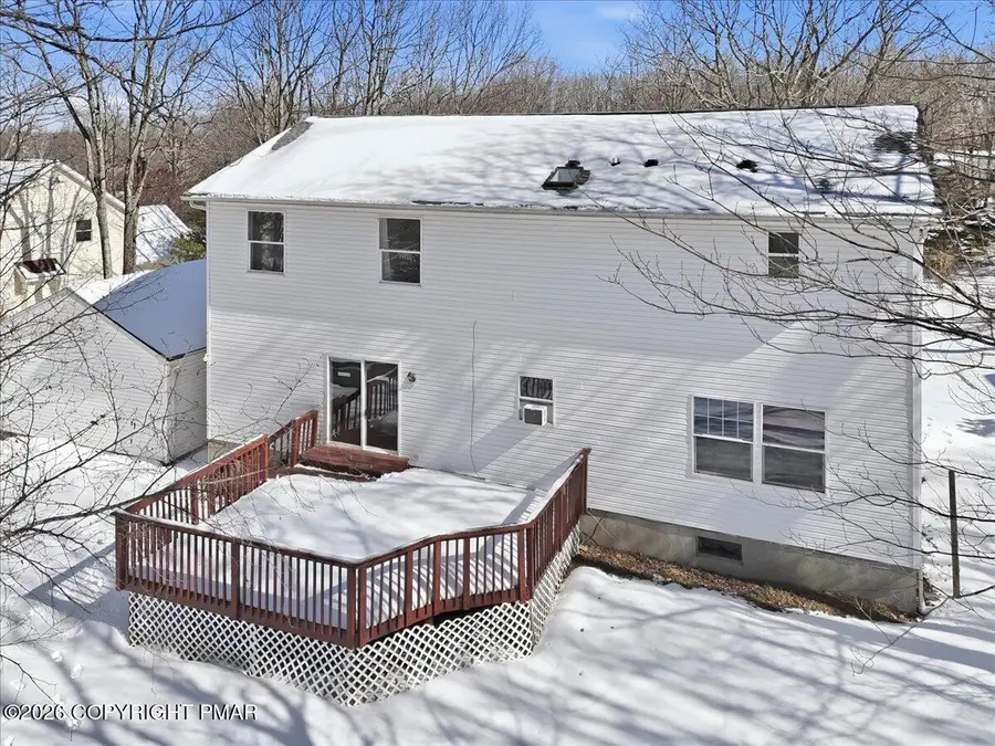 12 Devonshire Lane, Mount Pocono, PA 18344 - #3
