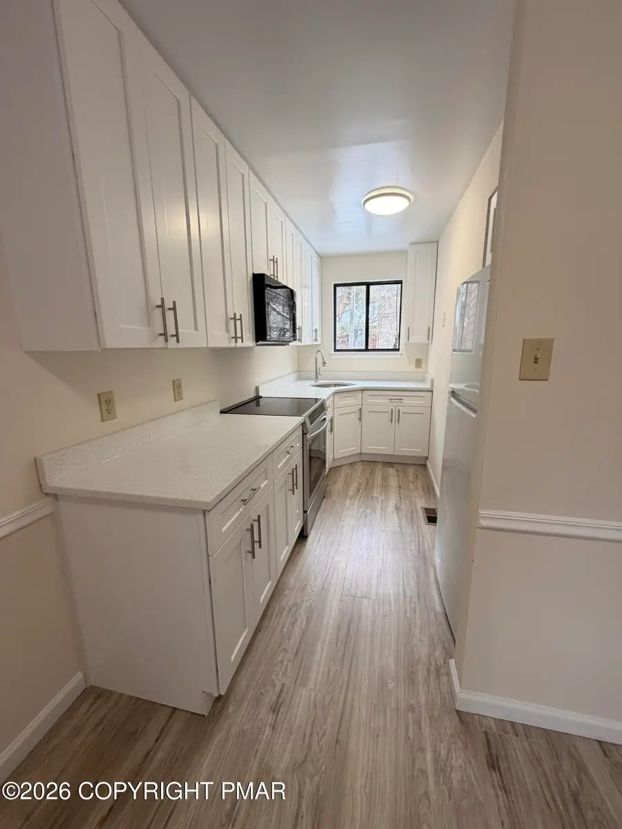 510 Wales Court, Bushkill, PA 18324 - #3