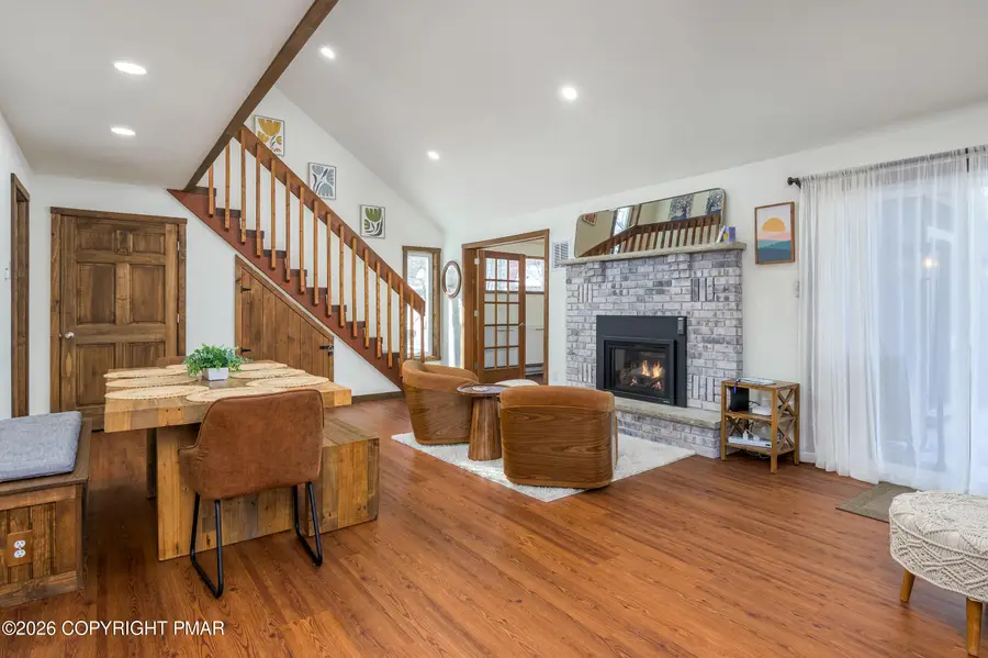 2206 Chatham Court, Bushkill, PA 18324 - #2