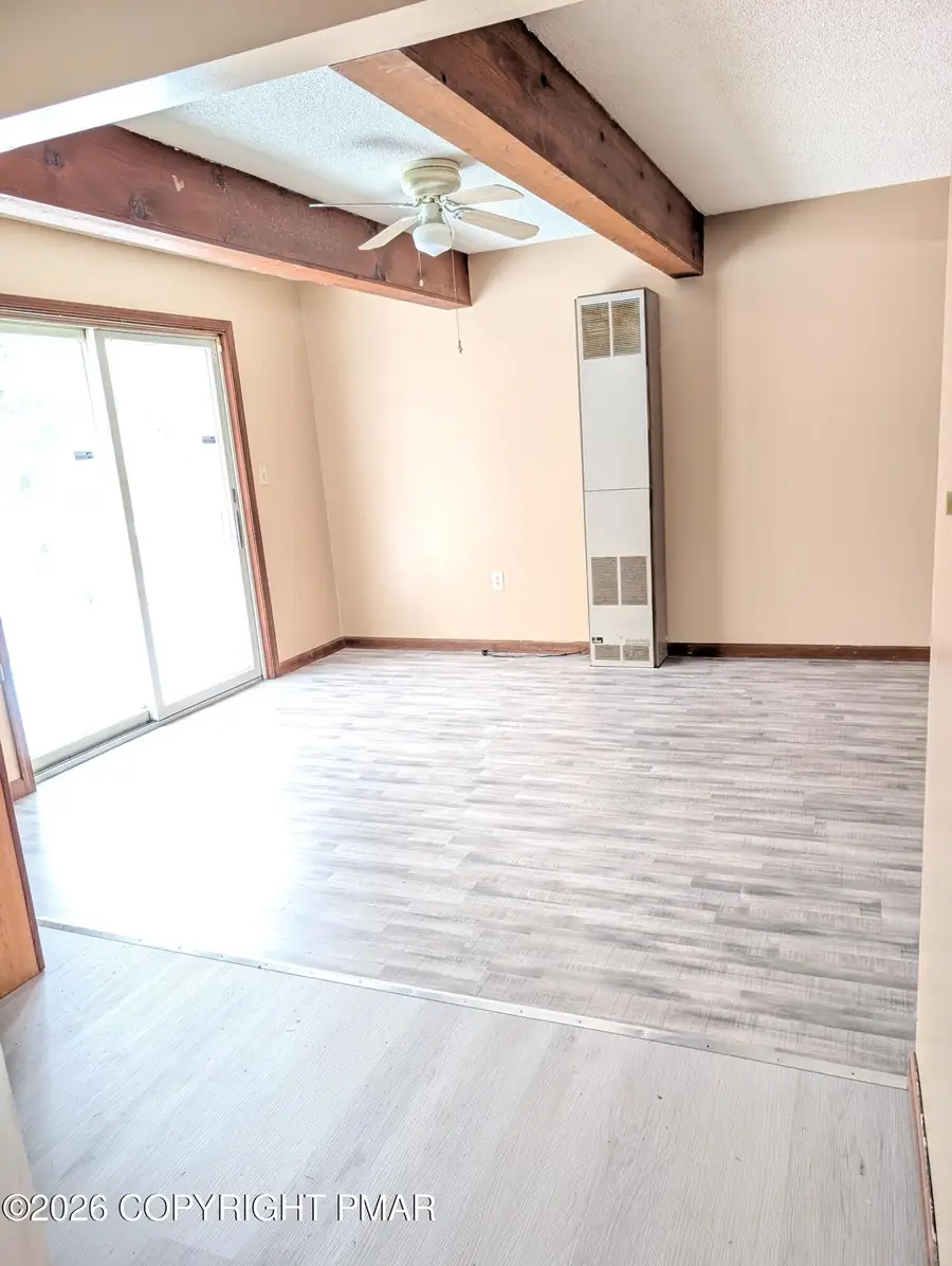 715 Country Pl Drive, Tobyhanna, PA 18466 - #2