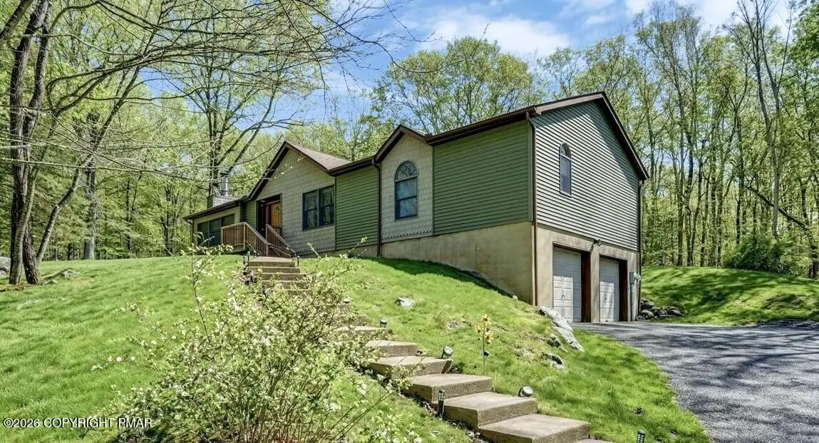 1241 Bear Drive, Bushkill, PA 18324 - #1