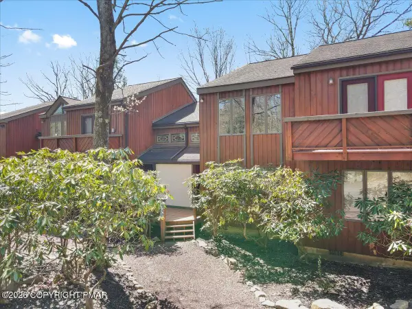 35 Falcon Run, Lake Harmony, PA 18624