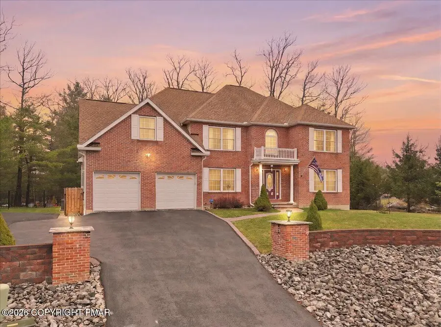 351 Autumn Lane, East Stroudsburg, PA 18301 - #2