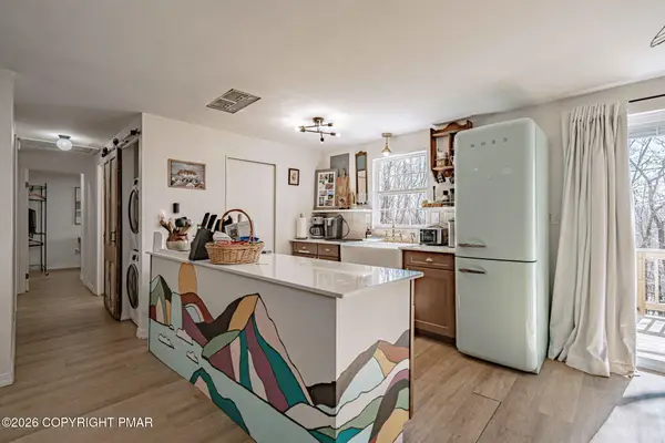 121 Algonquin Trail, Albrightsville, PA 18210