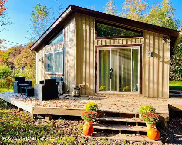 19 Powhatan Terrace, Albrightsville, PA 18210