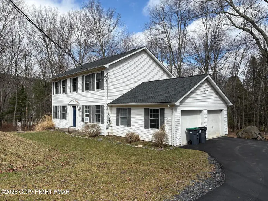 709 Florence Court E, Stroudsburg, PA 18360 - #3