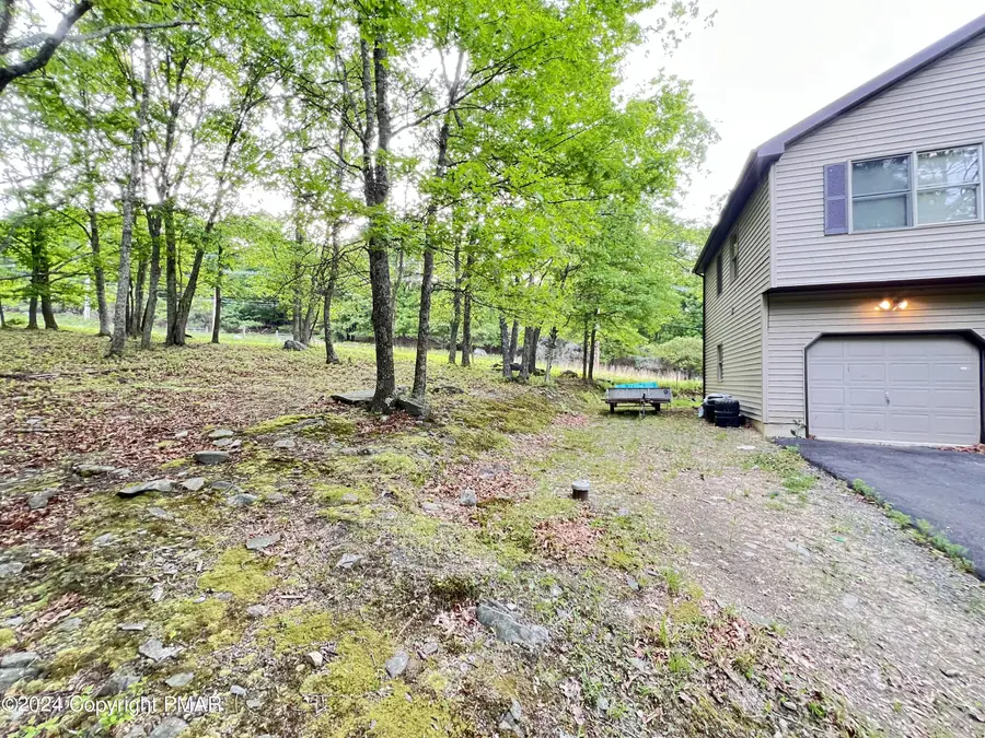 107 Warbler Court, Bushkill, PA 18324 - #3
