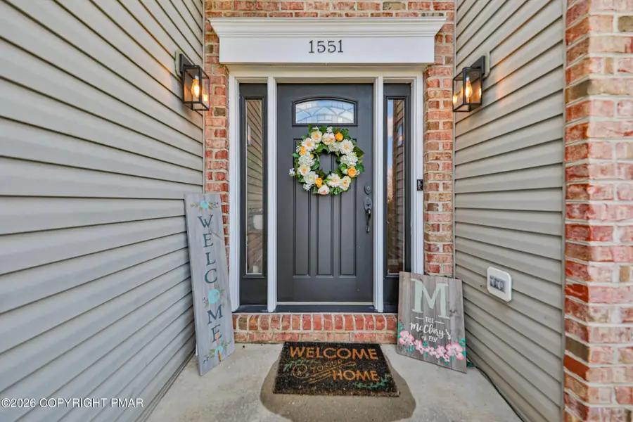 1551 Thornwood View N, Easton, PA 18040 - #3