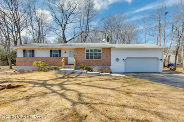 5200 Holiday Drive, Pocono Summit, PA 18346