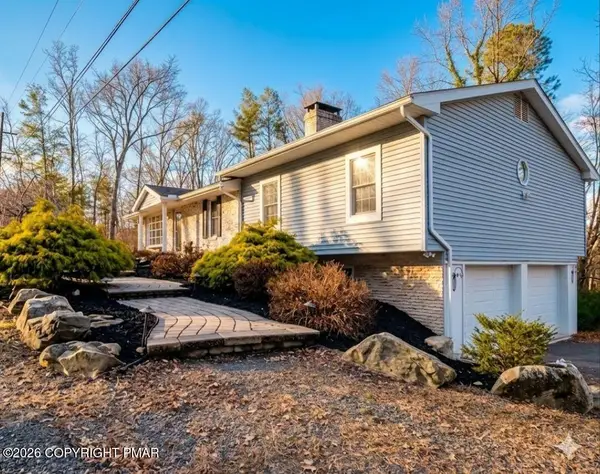 5261 Glenbrook Road, Stroudsburg, PA 18360