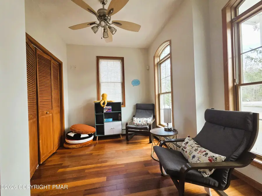 392 Hemlock Drive, Tobyhanna, PA 18466 - #2