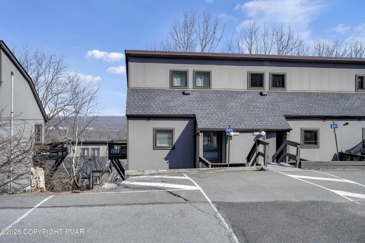 243 High Pass Way, Tannersville, PA 18372 - #1