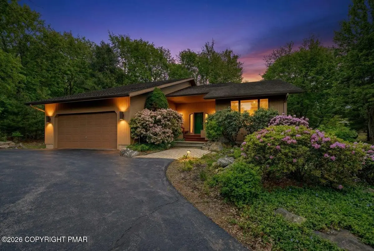 96 Wolf Hollow Road, Lake Harmony, PA 18624 - #1