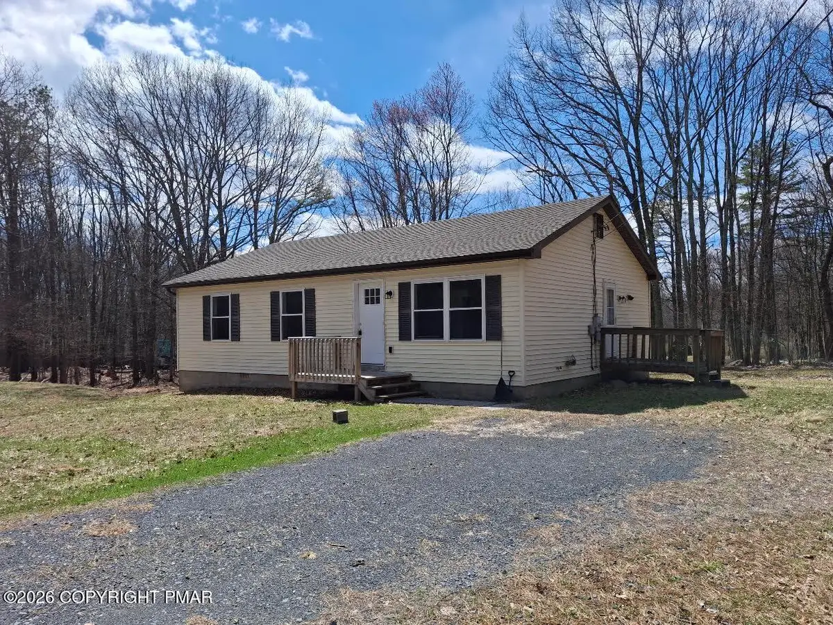 1714 Upper Valley Road, Effort, PA 18330 - #1