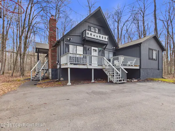 222 Croasdale Court, Pocono Lake, PA 18347