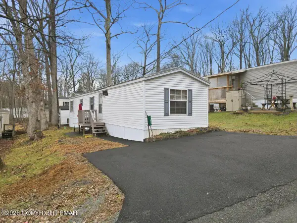 180 Bartion Court, Bartonsville, PA 18321