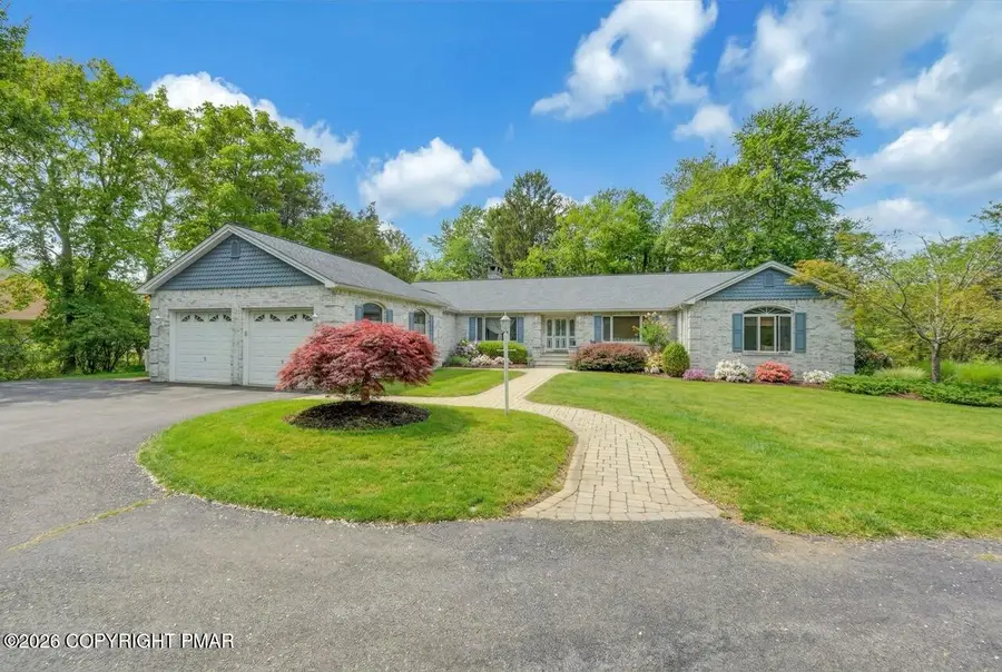 30 Briarleigh Drive, East Stroudsburg, PA 18301 - #2