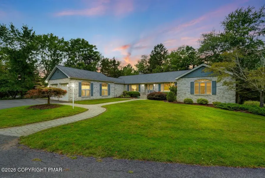 30 Briarleigh Drive, East Stroudsburg, PA 18301 - #3