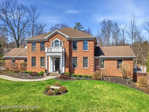 110 Mountain View Place, East Stroudsburg, PA 18302