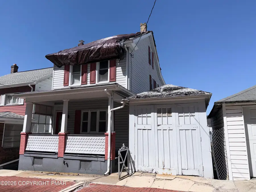 523 E Abbott Street, Lansford, PA 18232 - #2