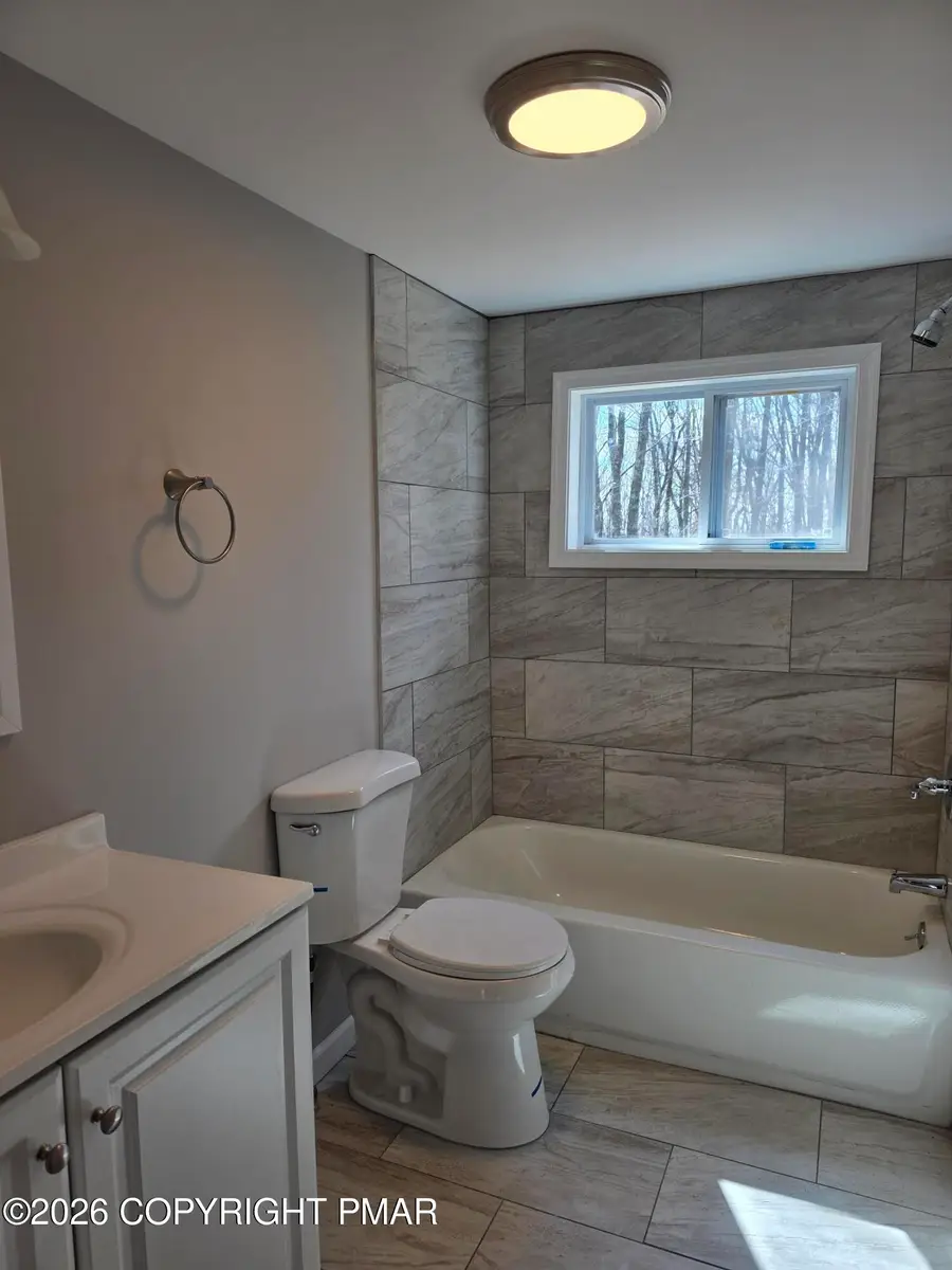 1412 Johns Road, Effort, PA 18330 - #3