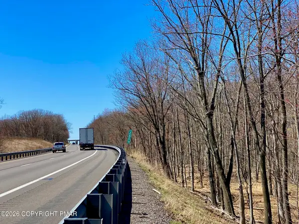 1414 State Route 940, Blakeslee, PA 18610