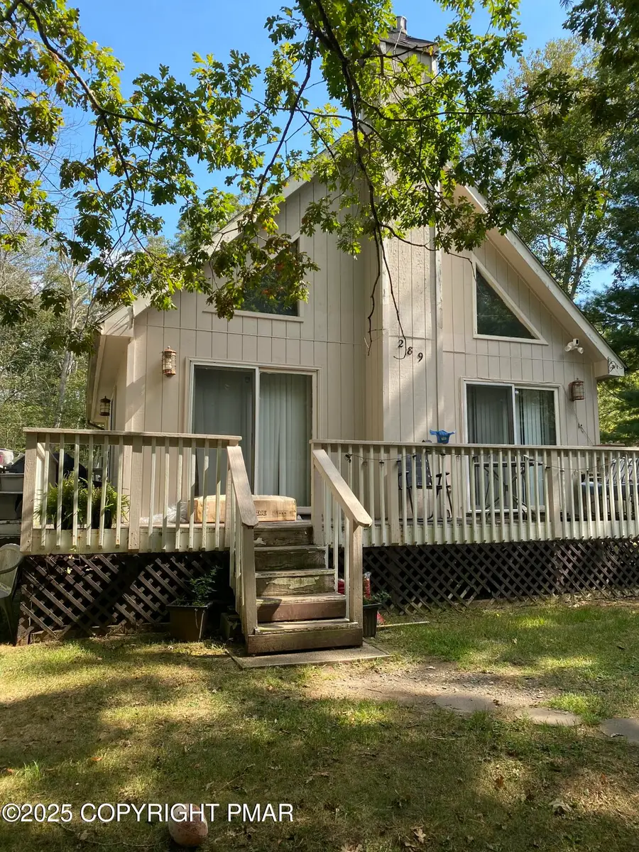 6119 Decker Road, Bushkill, PA 18324 - #2