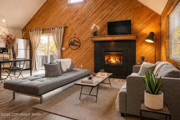 2104 Mink Lane, Long Pond, PA 18334