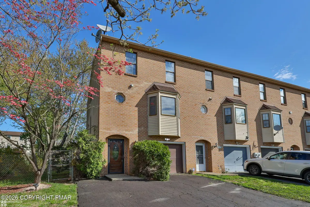 2559 Madison Avenue, Bethlehem, PA 18017 - #1