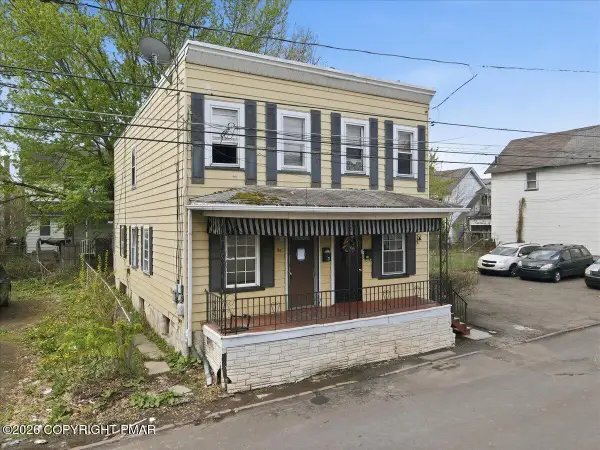 36 Oneil Avenue, Wilkes Barre, PA 18702