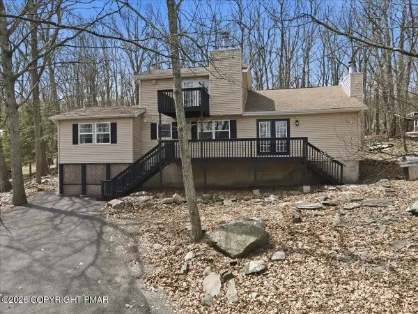 2292 Southport Drive, Bushkill, PA 18324