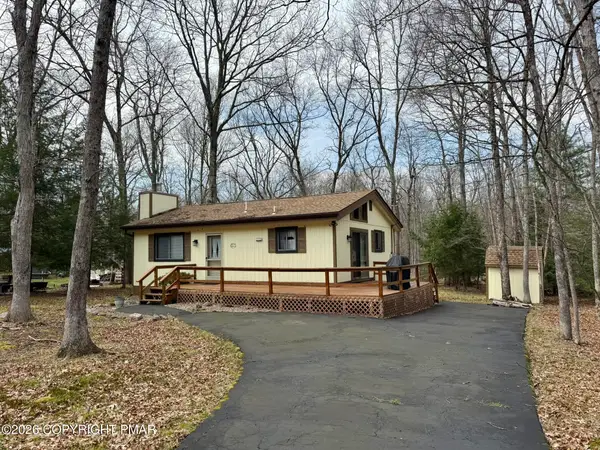 139 Towamensing Trail, Albrightsville, PA 18210