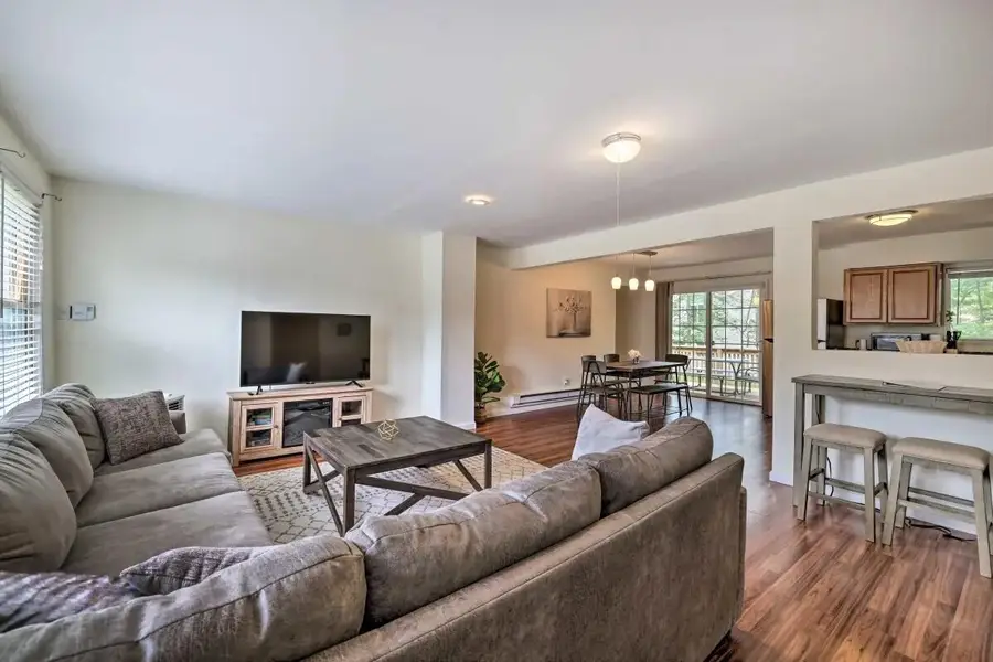 542 Country Place Drive, Tobyhanna, PA 18466 - #3