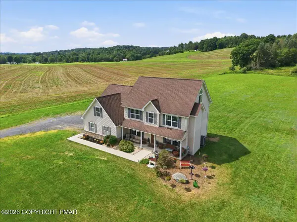 707 Gilbert Road, Gilbert, PA 18331